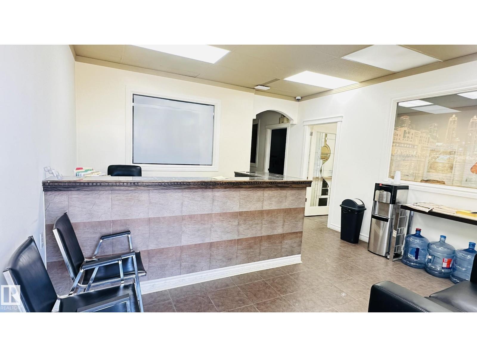 #82 4003 98 St Nw, Edmonton