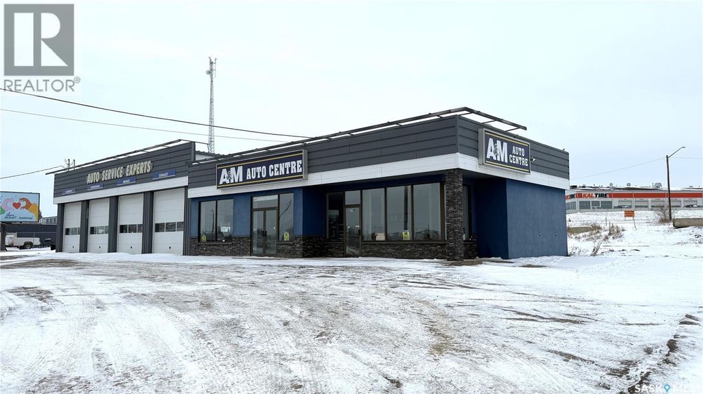 370 Railway Avenue E, North Battleford