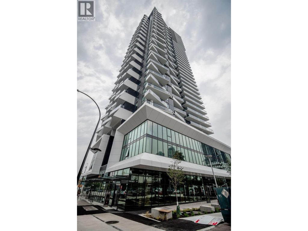 208 4279 Dawson Street, Burnaby