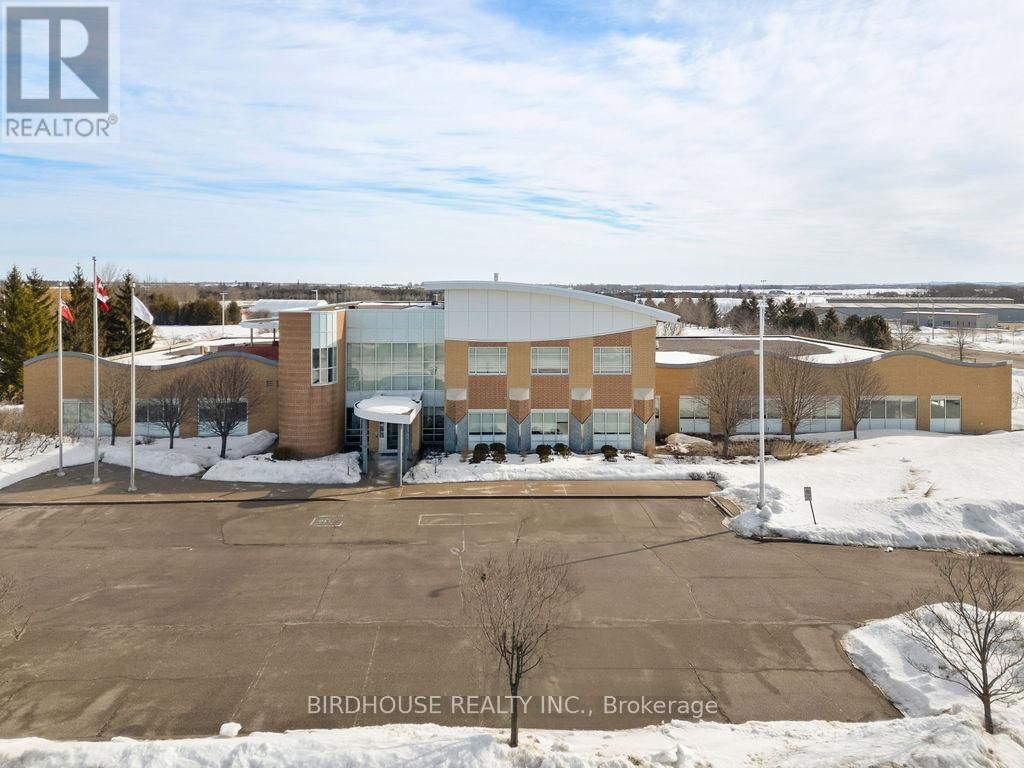 15000 Sq Ft - 336 Angeline Street S, Kawartha Lakes (lindsay)