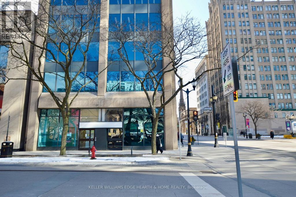 700 - 1 James Street S, Hamilton (beasley)