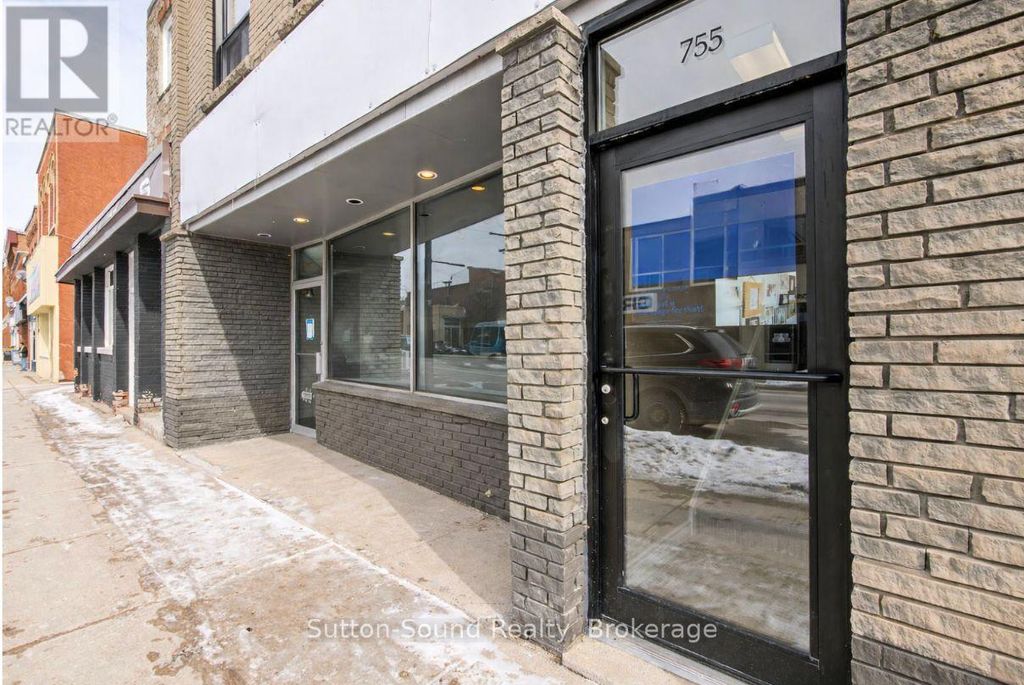 755 2nd Avenue E, Owen Sound