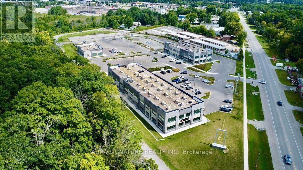203-206 - 670 Balm Beach Road E, Midland