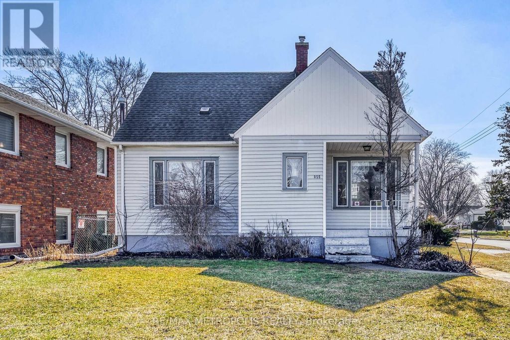 855 Exmouth Street, Sarnia