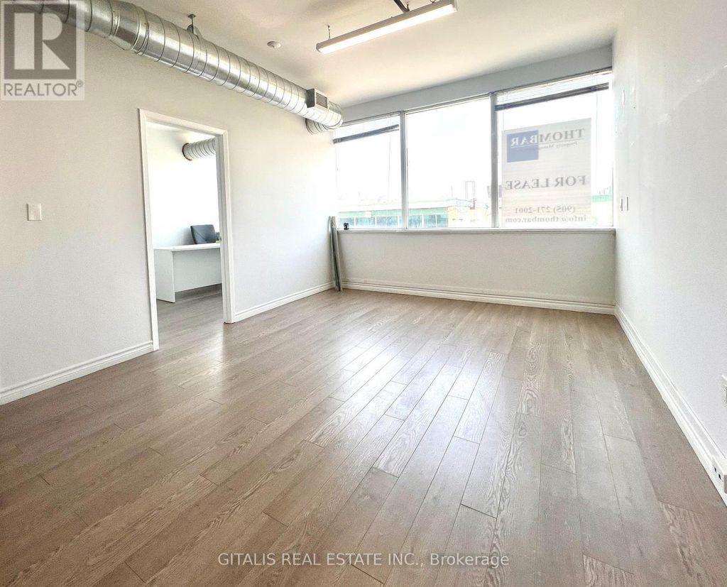 200 - 105 Brockhouse Road, Toronto (alderwood)
