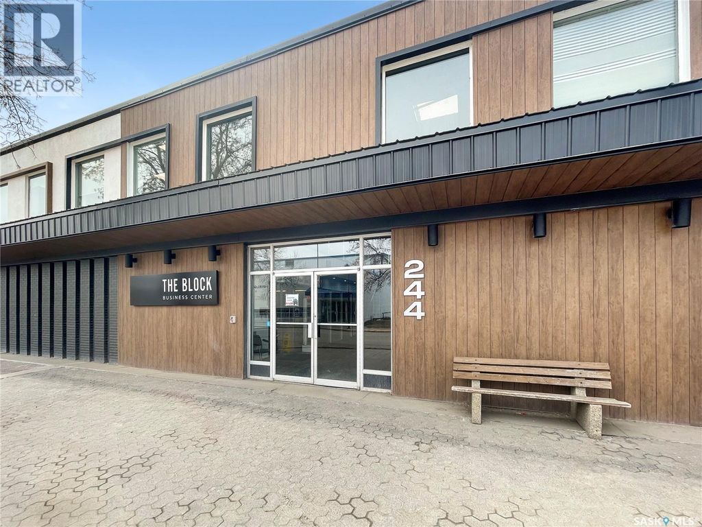002 234 1st Avenue Ne, Swift Current