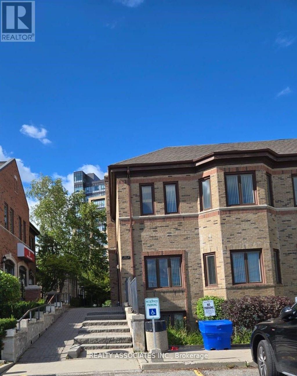 1035 Mcnicoll Avenue, Toronto (steeles)