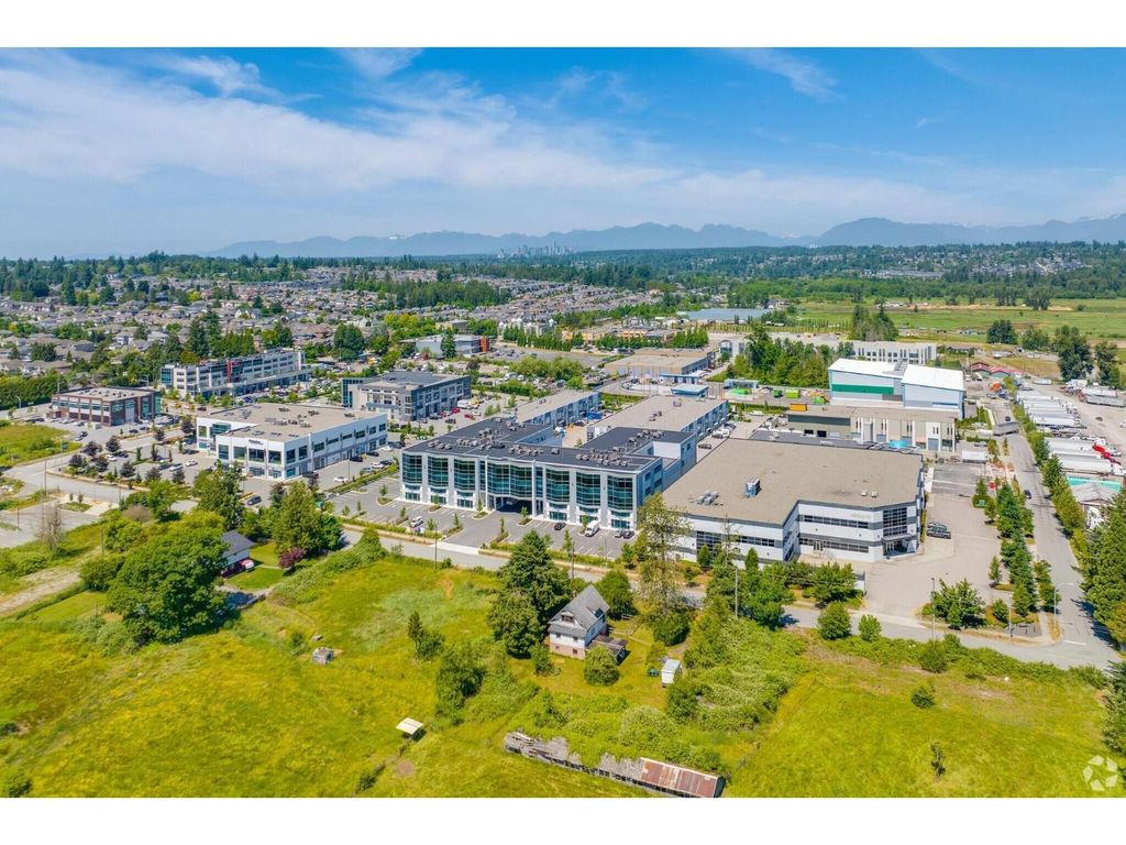 318 15315 66 Avenue, Surrey