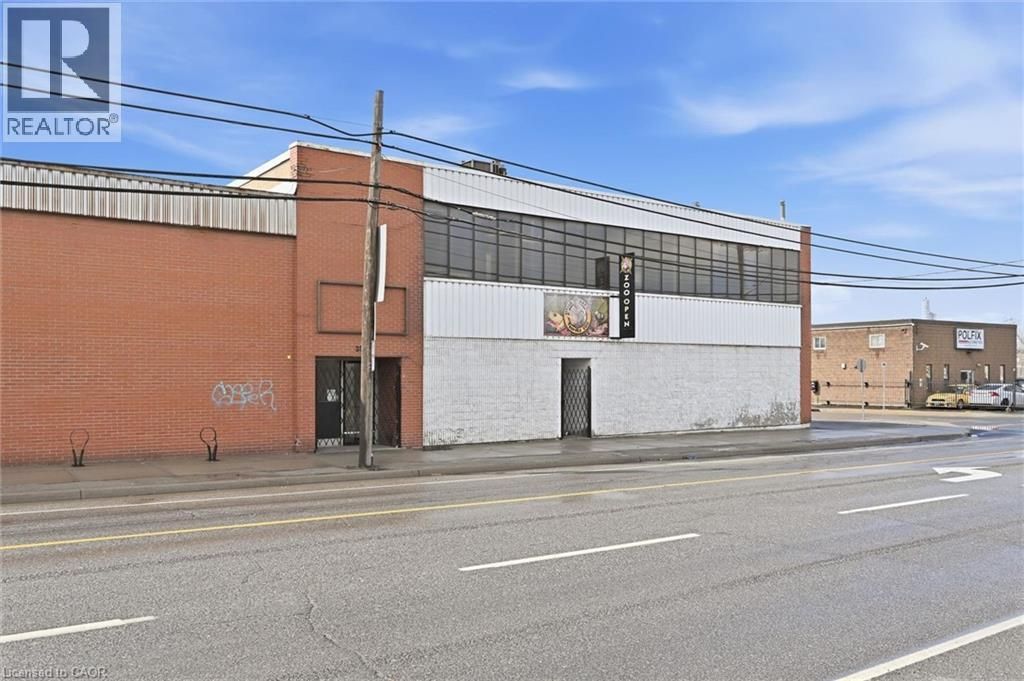 869 Barton Street E, Hamilton