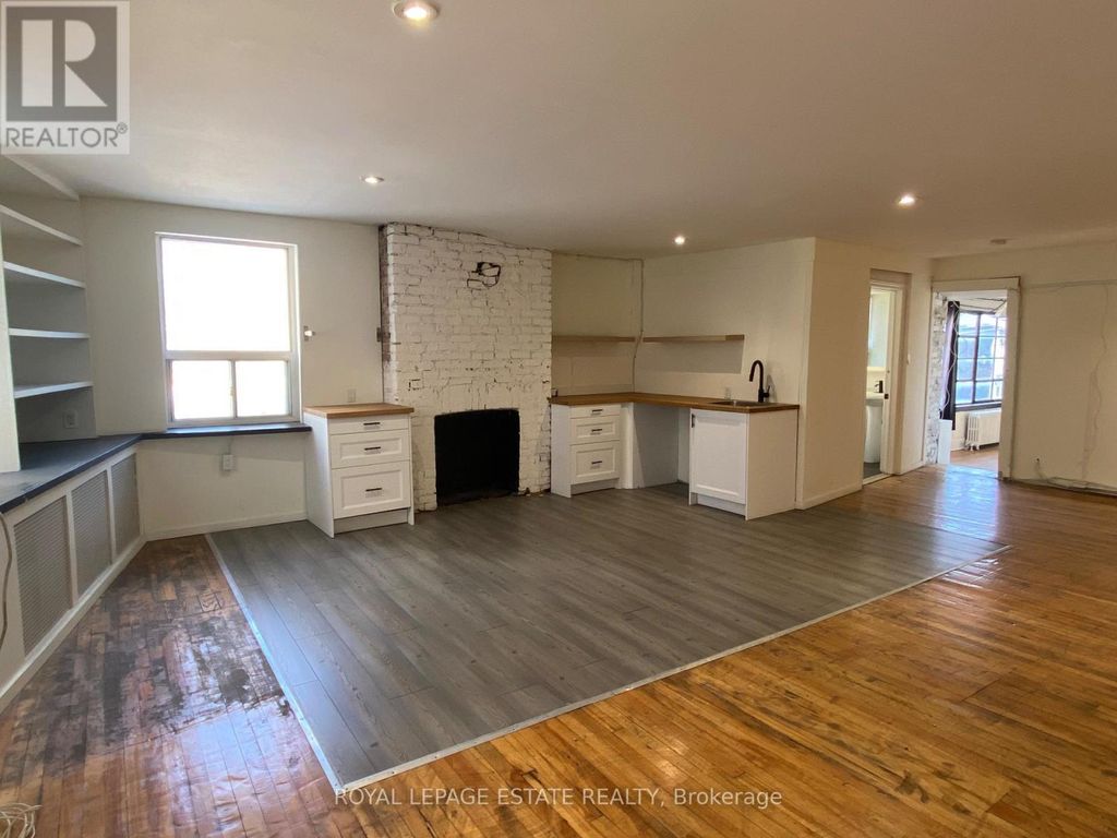155 Richmond Street E, Toronto (moss Park)