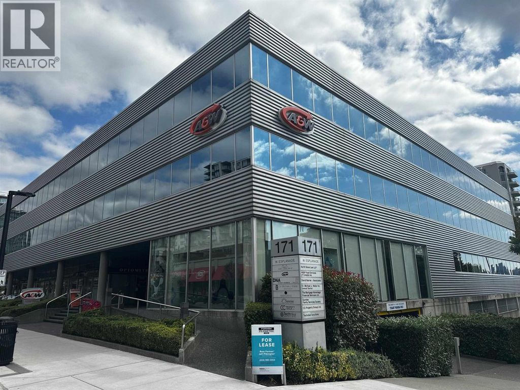 230 171 W 171 West Esplanade Avenue, North Vancouver