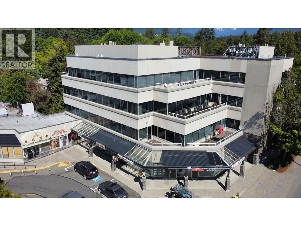 301 2609 Westview Drive, North Vancouver