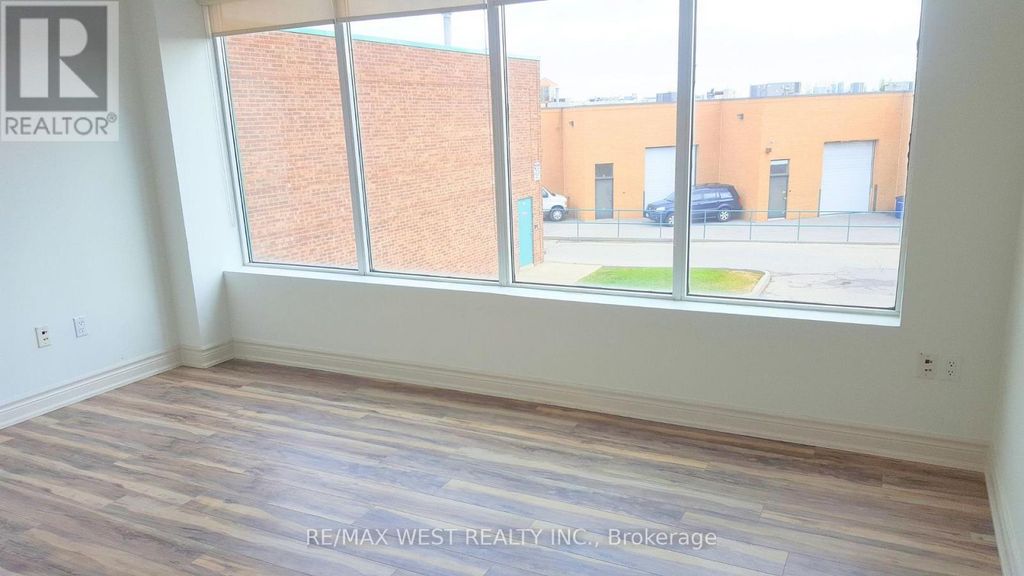 17 -rm4 - 115 Woodstream Boulevard, Vaughan (vaughan Grove)