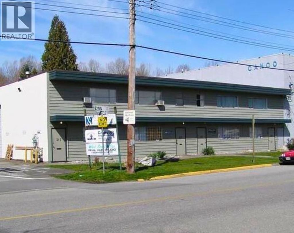 323 Lynn Avenue, North Vancouver