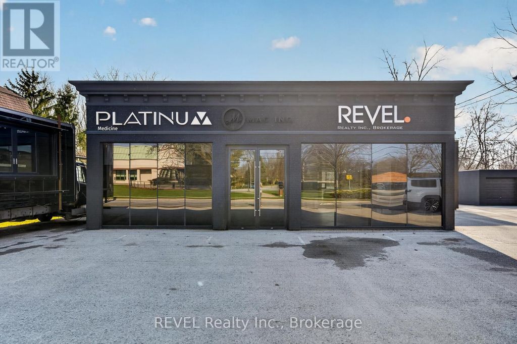 1596 Four Mile Creek Road, Niagara-On-The-Lake (virgil)