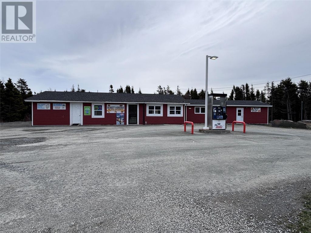 28 Main Road, Lower Island Cove