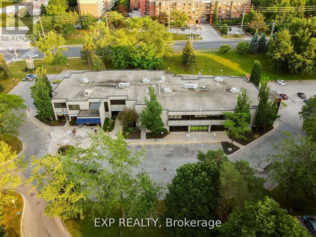 206 - 101 Cherryhill Boulevard, London North (north N)