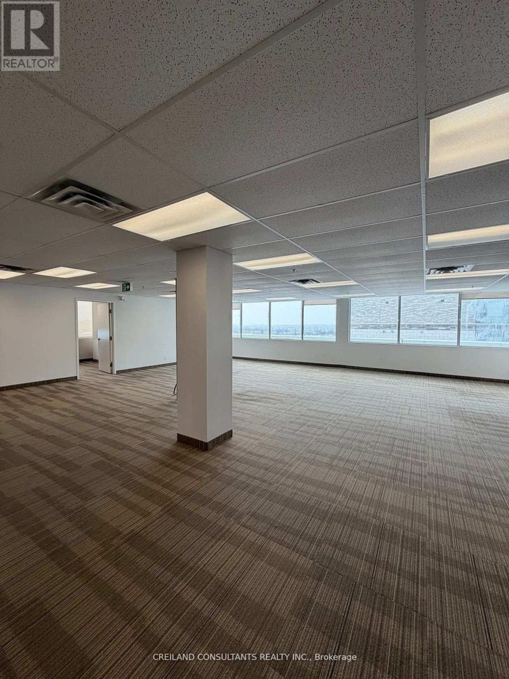 208 - 1 Rossland Road W, Ajax (central)