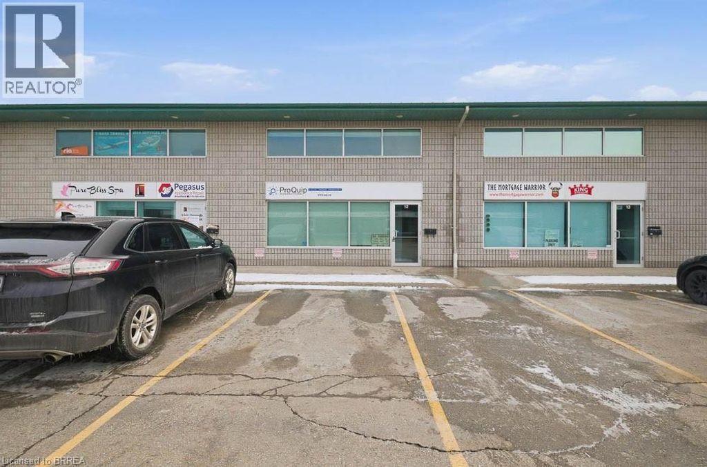 45 Dalkeith Drive Unit# 12-upper, Brantford