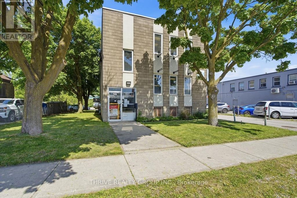 426 Third Street, London East (east H)