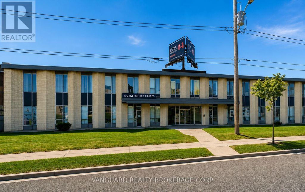 204 - 61 Alness Street, Toronto (york University Heights)