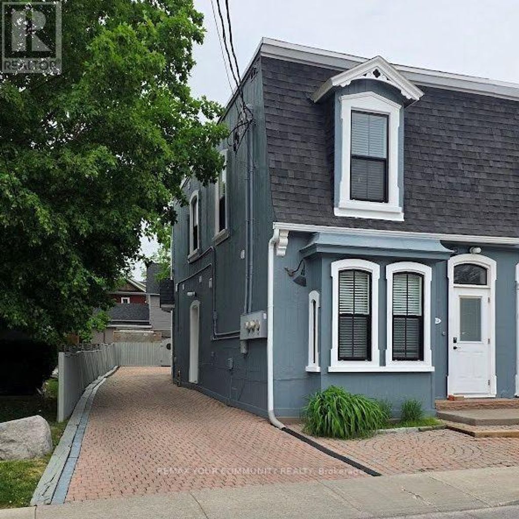 10 Centre Street, Markham (old Markham Village)