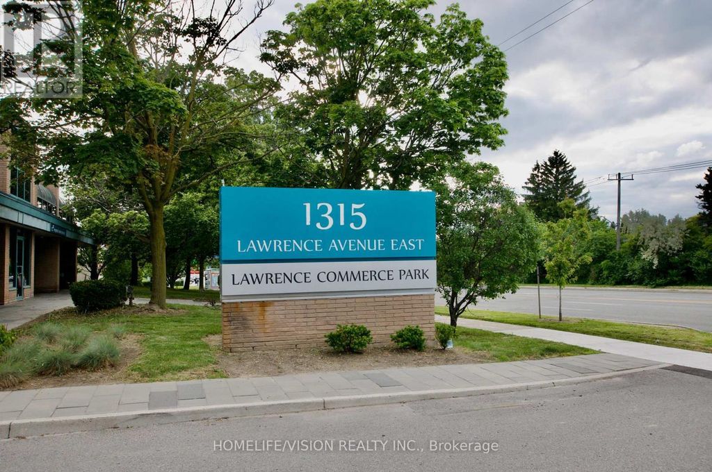 303 - 1315 Lawrence Avenue E, Toronto (victoria Village)