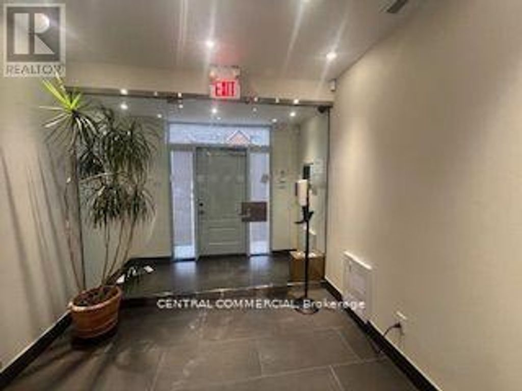 202 - 30 Wertheim Court, Richmond Hill (beaver Creek Business Park)