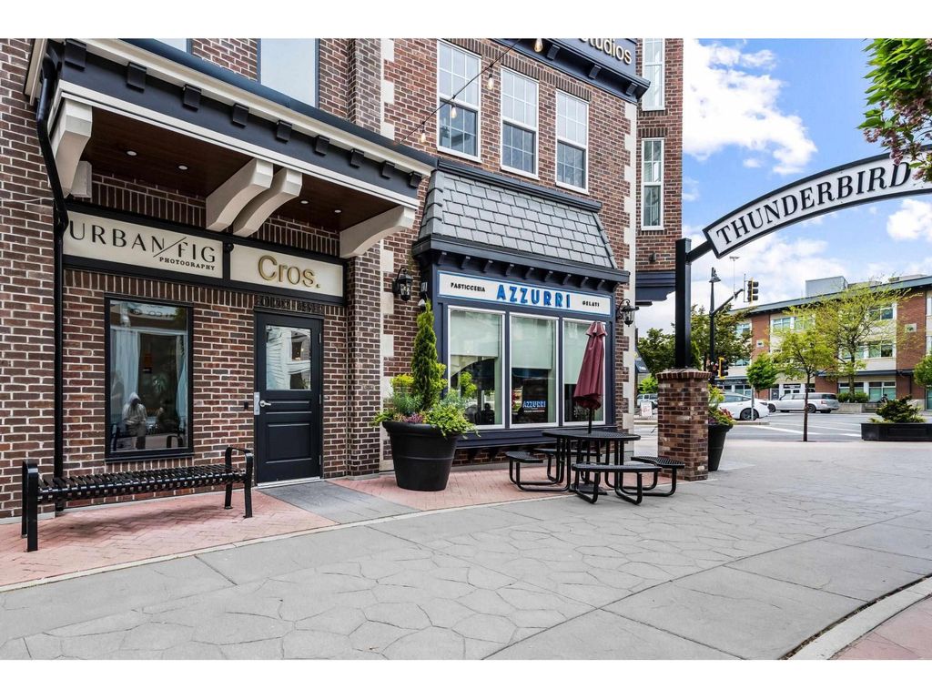 202 45922 Thunderbird Lane|chilliwack Downtown, Chilliwack