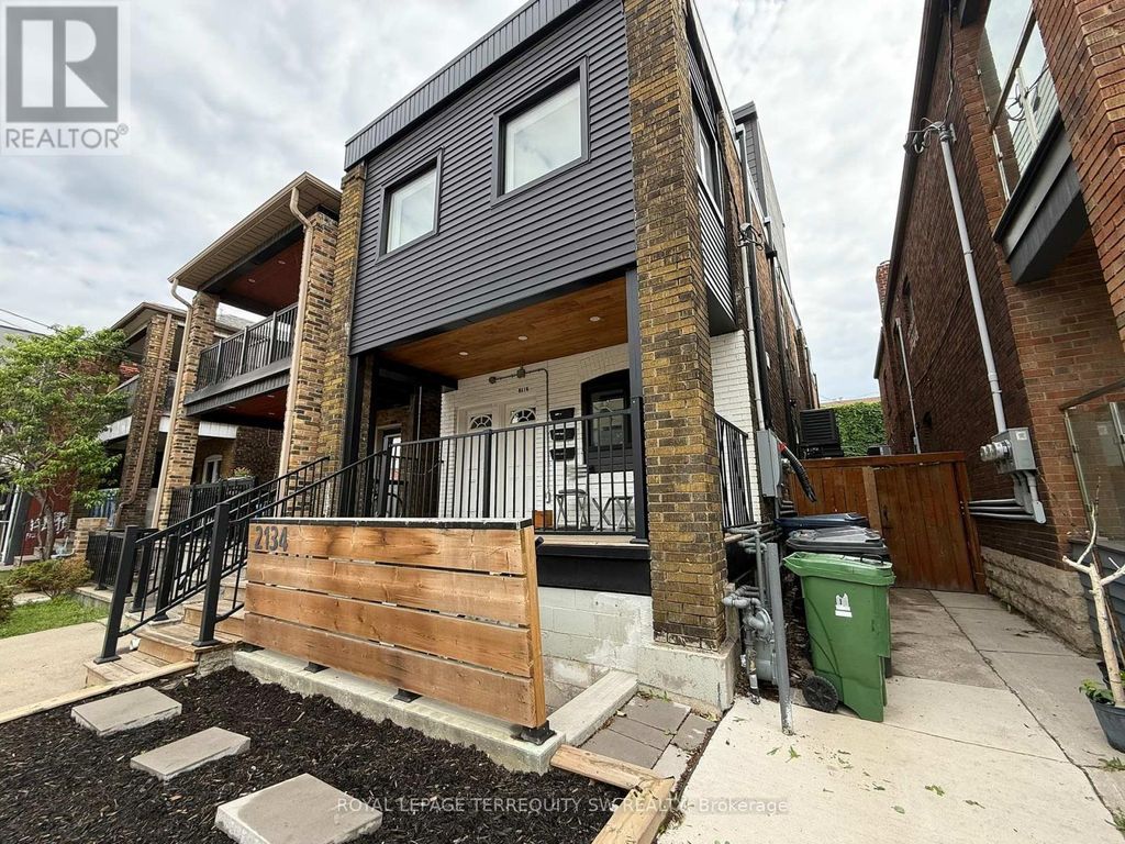 1 Lower - 2134 Dundas Street W, Toronto (roncesvalles)