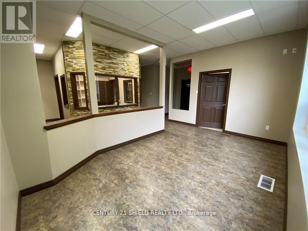 1 - 305 Baldwin Avenue, Cornwall