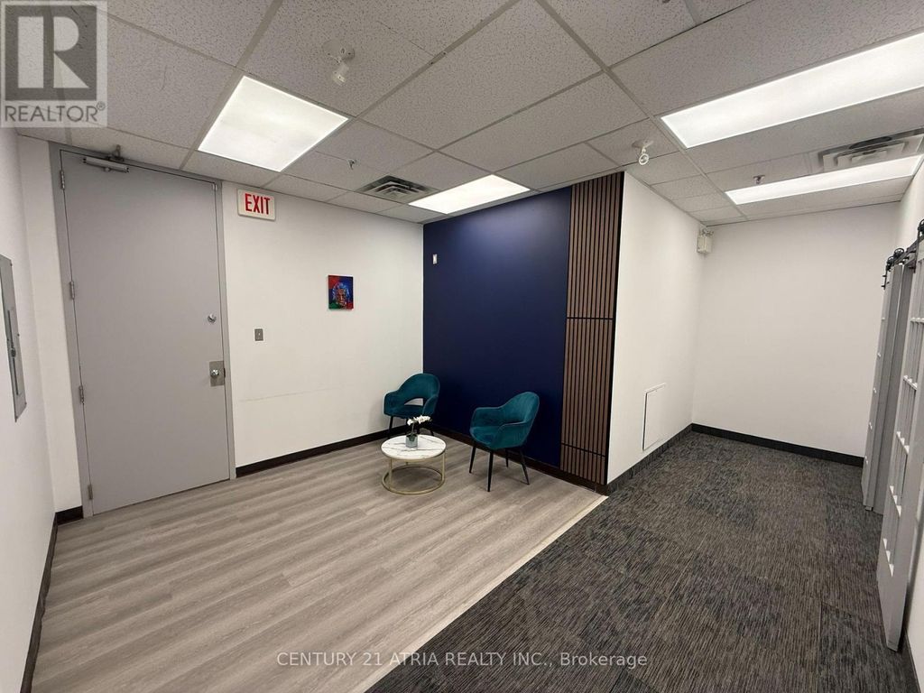 204 - 716 Gordon Baker Road, Toronto (hillcrest Village)