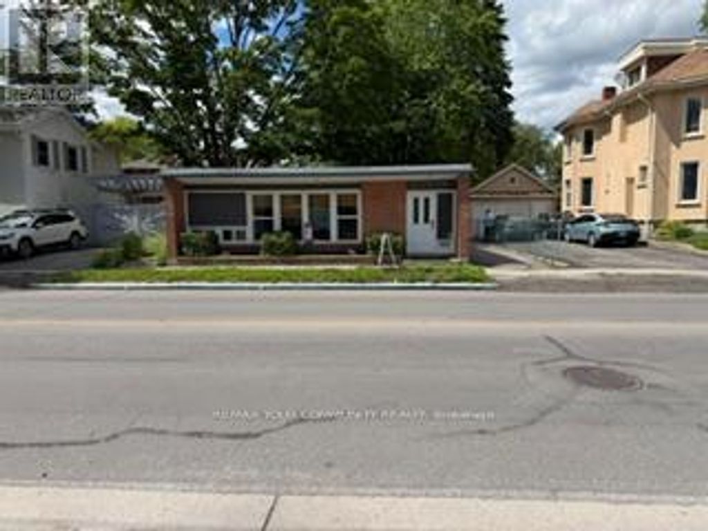 100 Victoria Avenue, Belleville (belleville Ward)