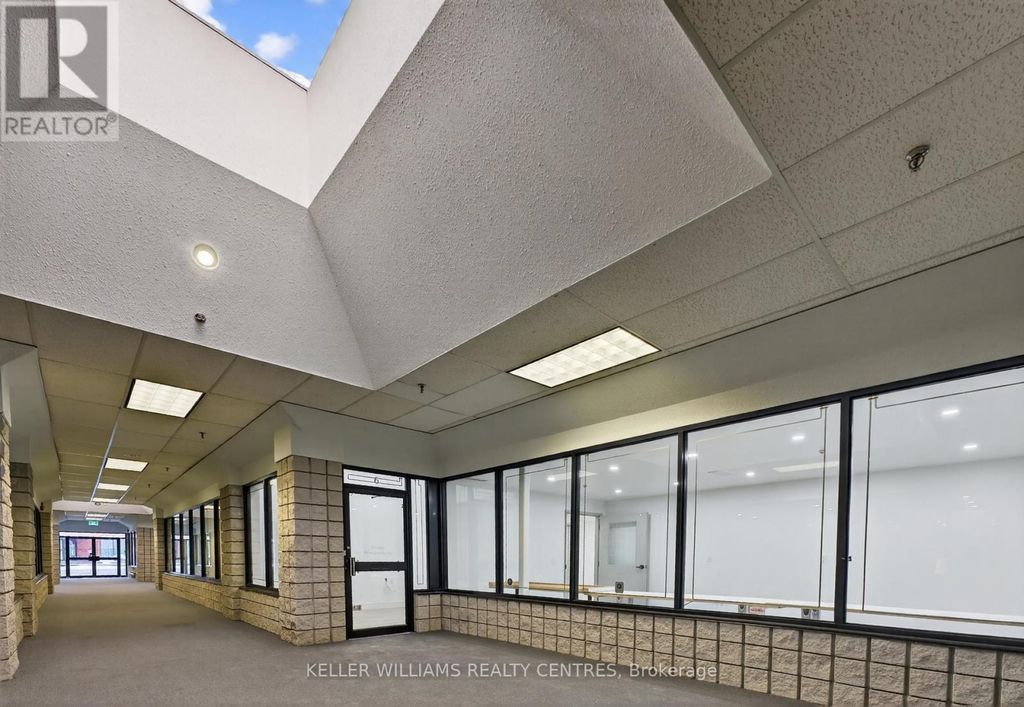 6 - 570 Hood Road, Markham (milliken Mills West)