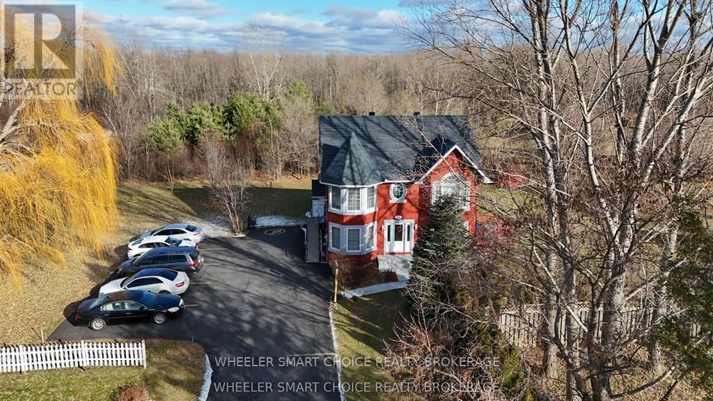 2135 Pitt Street, Cornwall