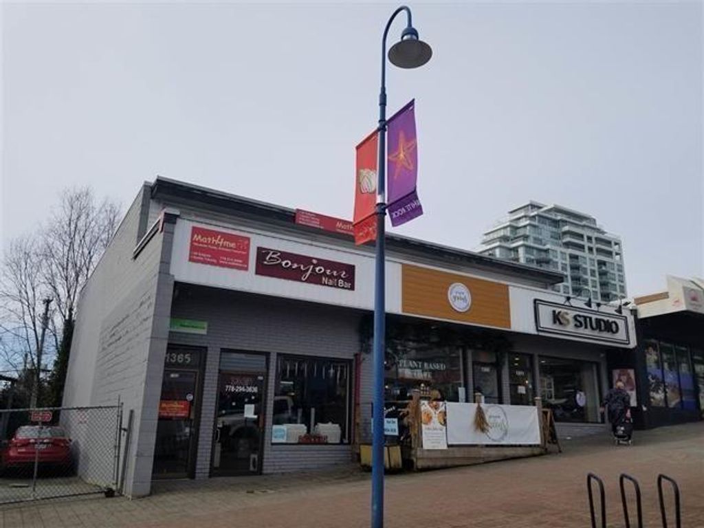 1365 Johnston Road, Surrey