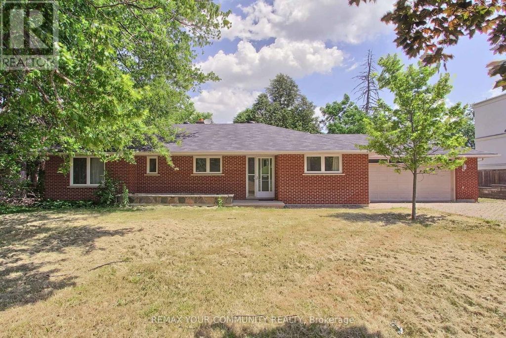 9947 Woodbine Avenue, Markham (devil's Elbow)