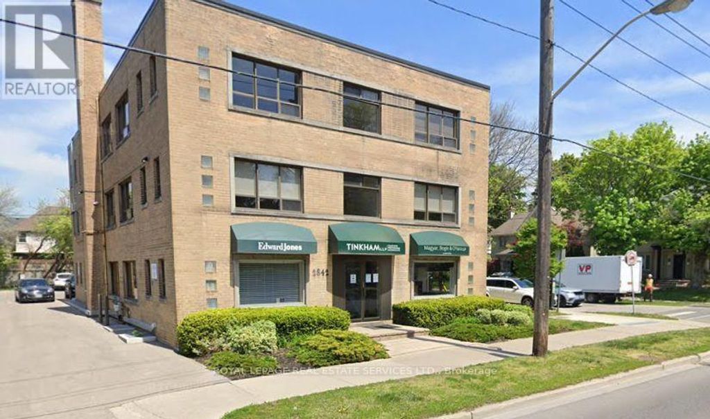 L1 - 2842 Bloor Street W, Toronto (kingsway South)