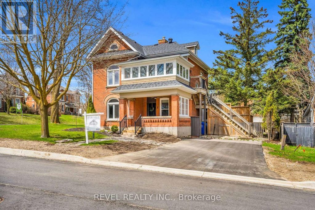 1 Third Avenue, Orangeville