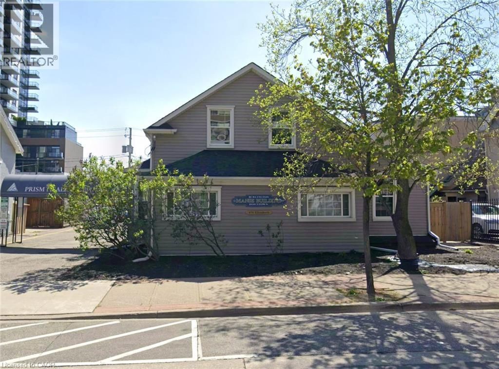 478 Elizabeth Street, Burlington