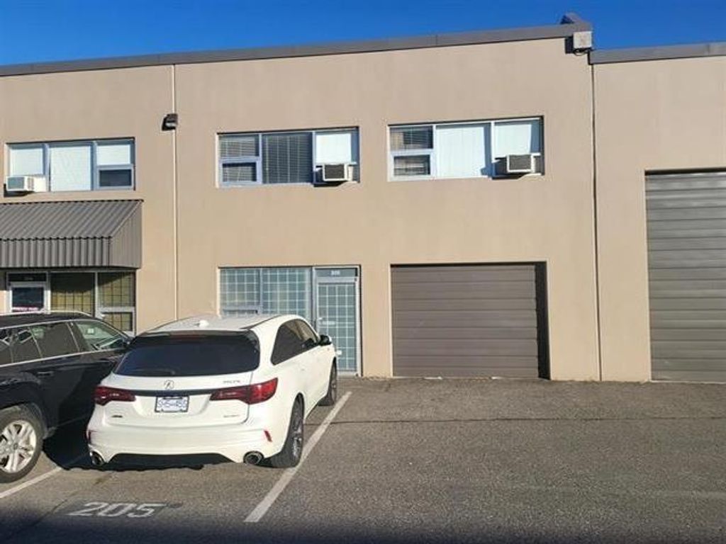 205 12448 82 Avenue, Surrey