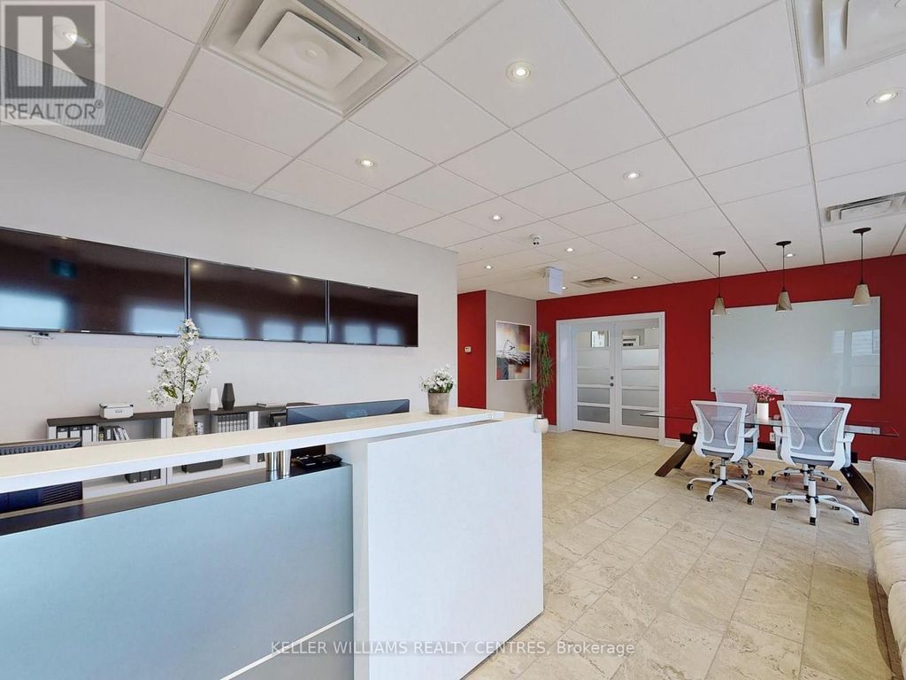 Unit 4 - 117 Wellington Street E, Aurora (aurora Village)