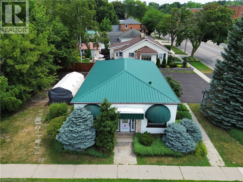 205 Norfolk Street N, Simcoe