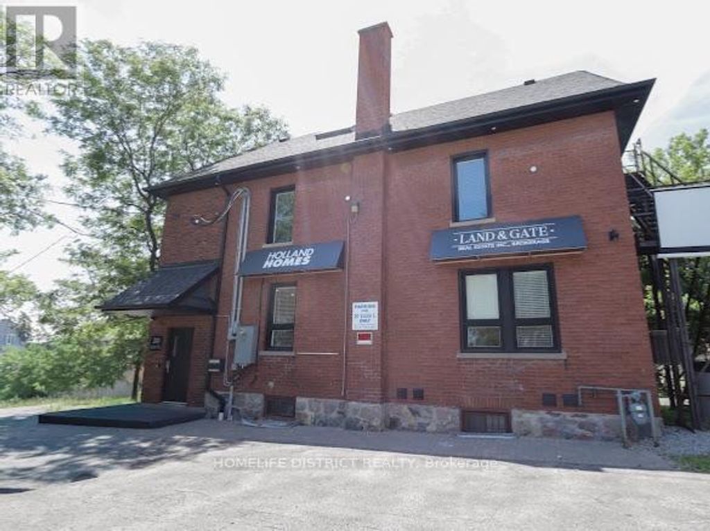 20 Elgin Street E, Oshawa (o'neill)