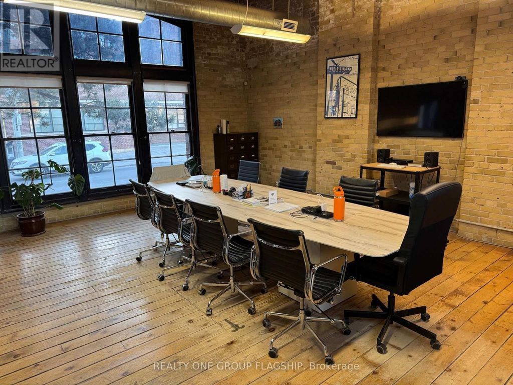 58a Fraser Avenue, Toronto (south Parkdale)
