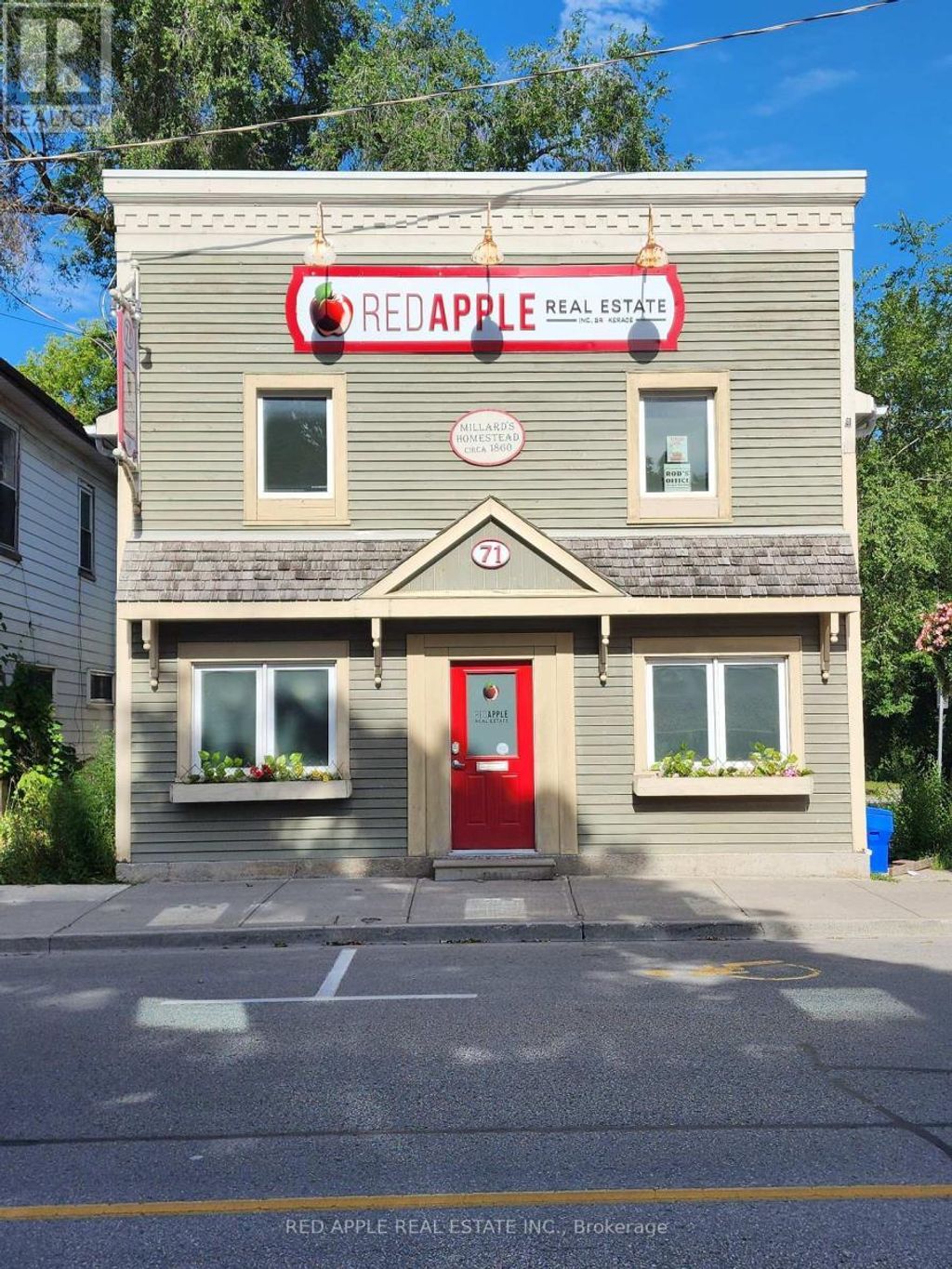 71 Main Street S, Newmarket (central Newmarket)