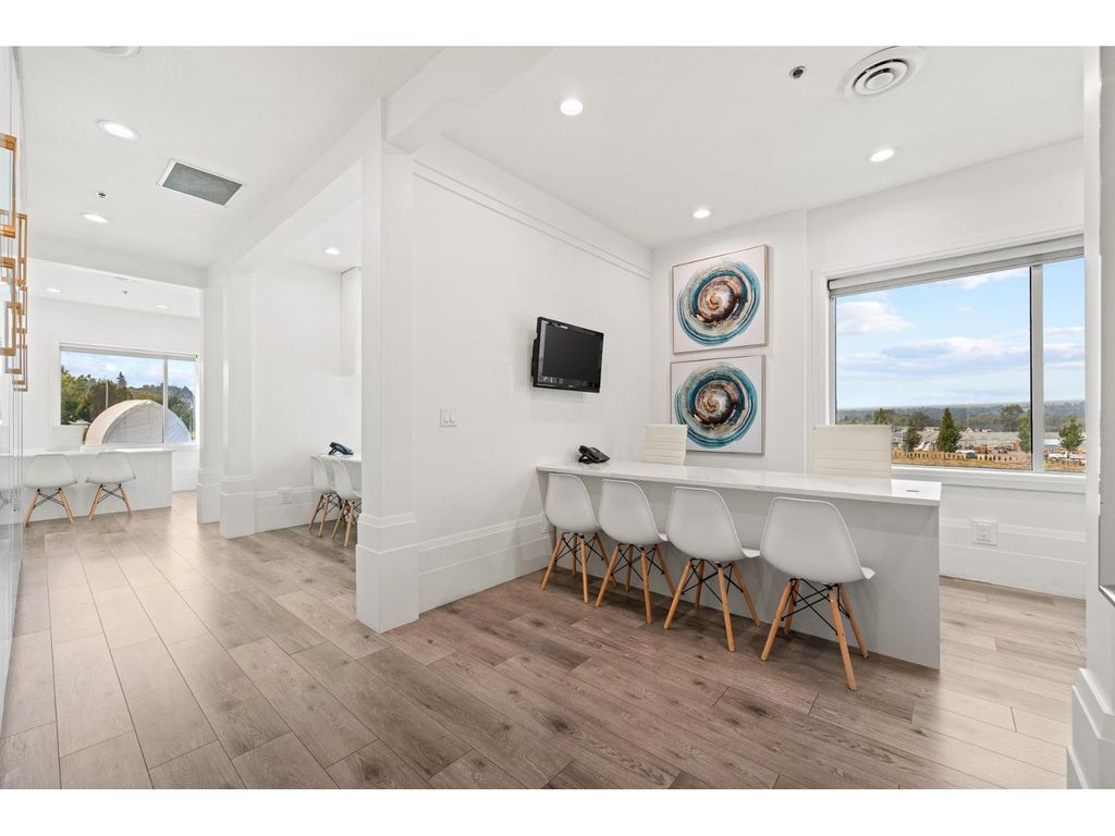212 15299 68 Avenue, Surrey