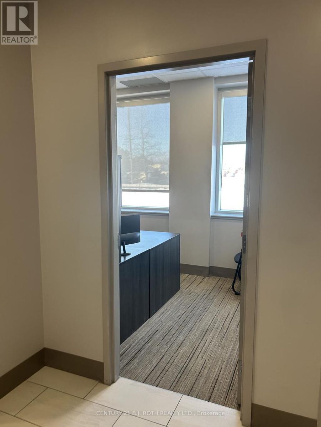 100-office A - 245 Raglan Street E, Collingwood