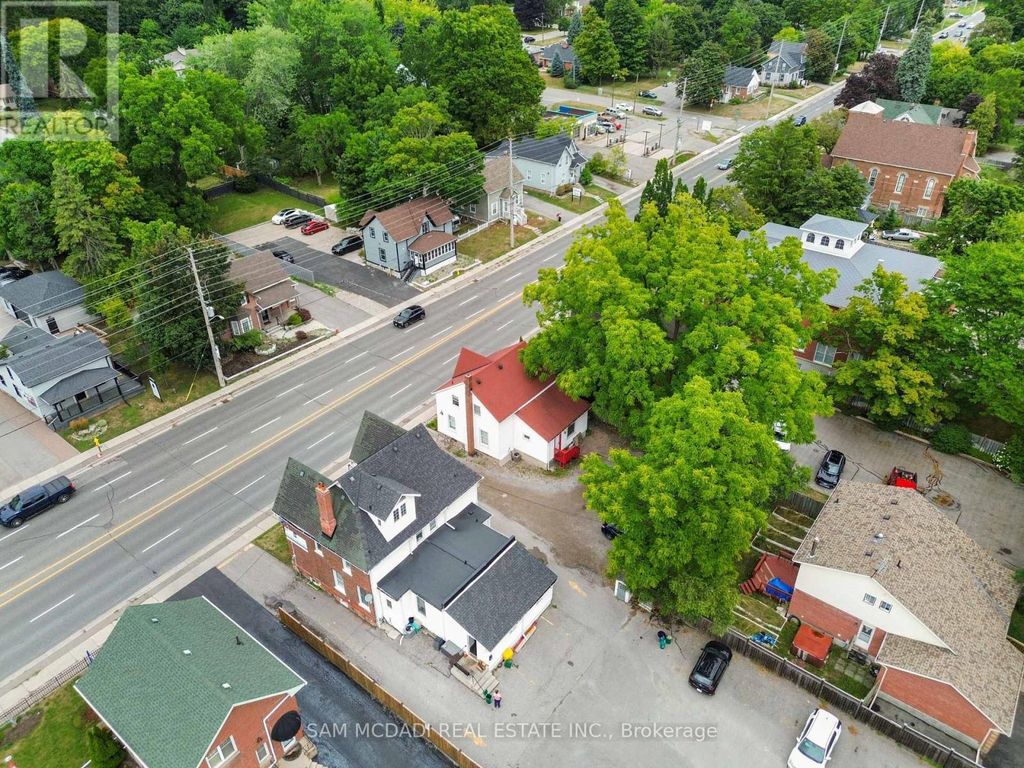 571 Kingston Road W, Ajax (central West)