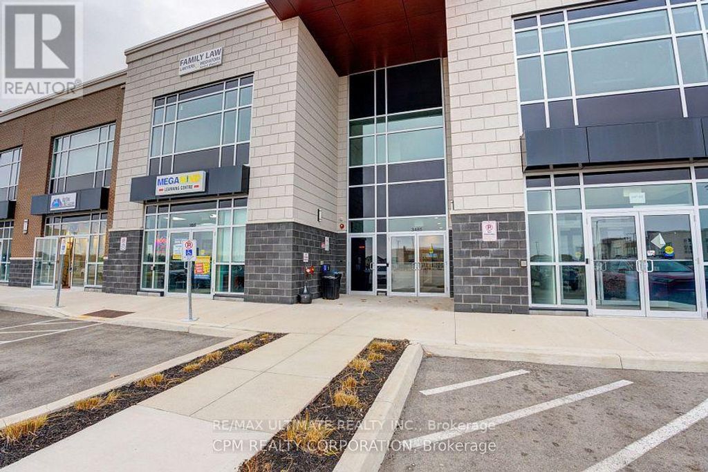 206 - 3485 Rebecca Street, Oakville (qe Queen Elizabeth)